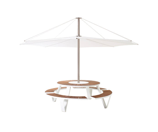 High end Pantagruel Outdoor Table by Extremis Casa Design