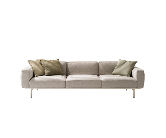 Estendo 3 Seater Sofa I Roda
