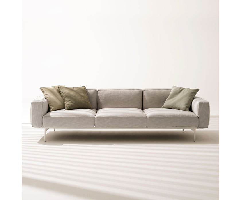 High end Estendo 3 Seater Sofa by Roda Casa Design