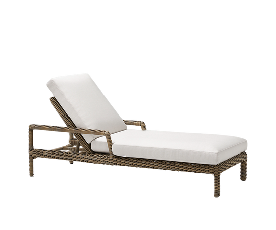 Heritage Chaise Lounge with Arms I Point 1920 