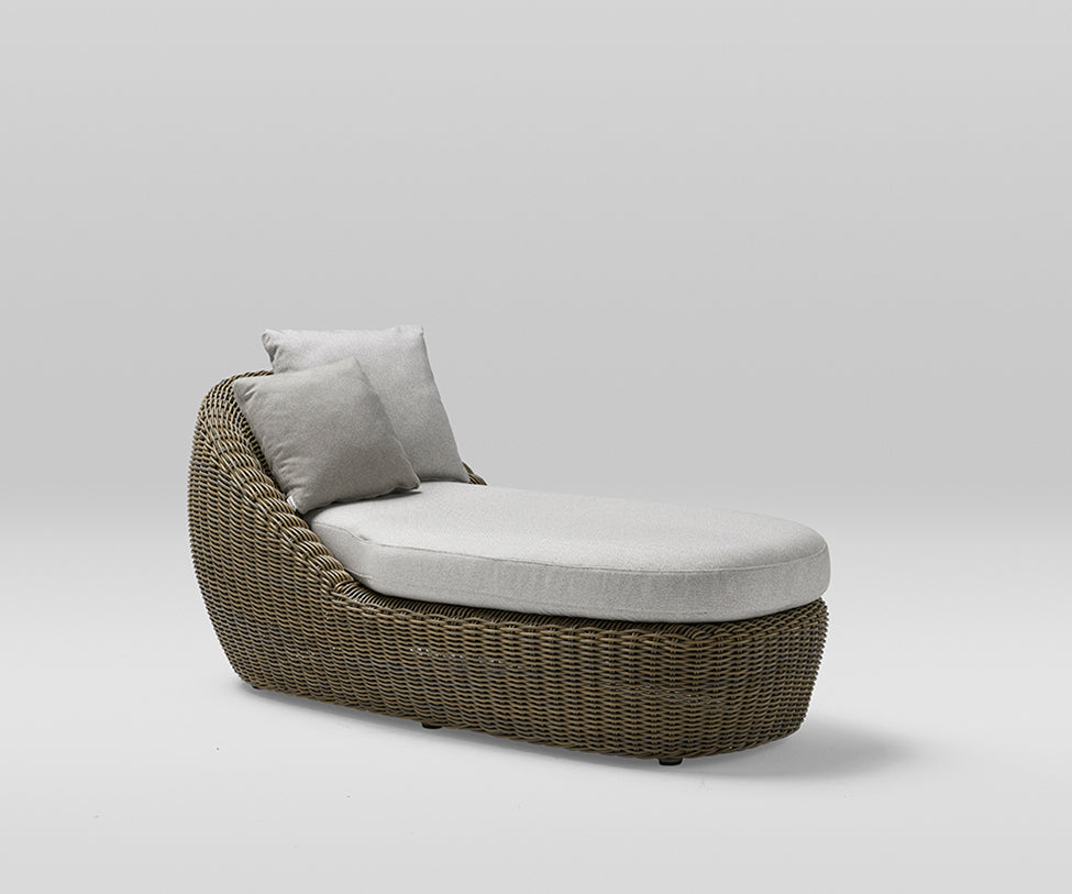 Heritage Curved Chaise Lounge I Point 1920 