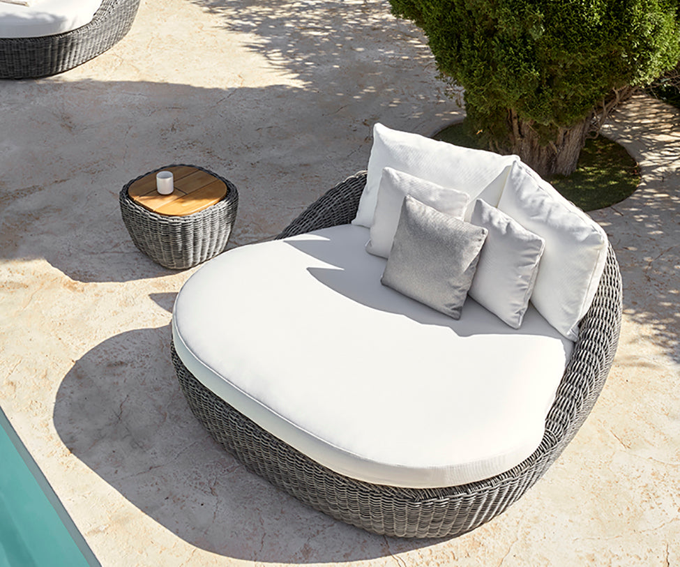 Heritage Woven Side Table I Point 1920