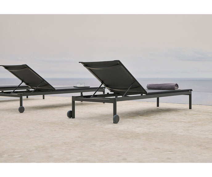 Origin Chaise Lounge I Point 1920