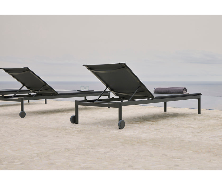 Origin Chaise Lounge I Point 1920