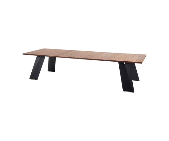 High end Pontsun 325 Dining Table by Extremis Casa Design