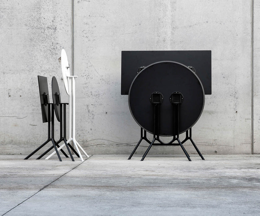 High end Poule Dining Table by Kristalia Casa Design
