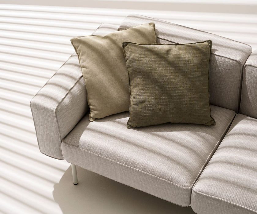 Estendo 2 Seater Sofa I Roda