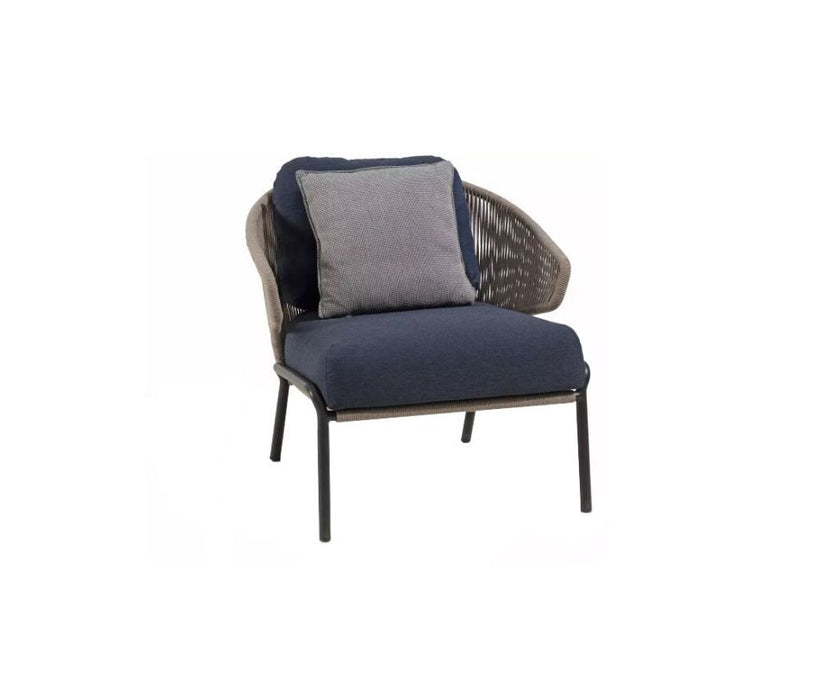 Radius Lounge Chair Manutti