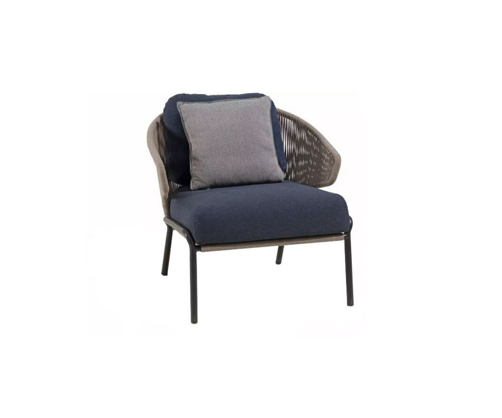 Radius Lounge Chair Manutti