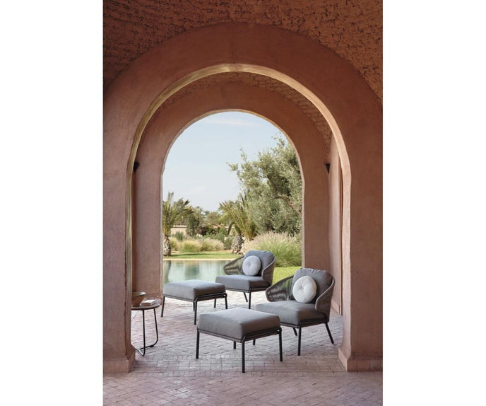Radius Footstool Manutti