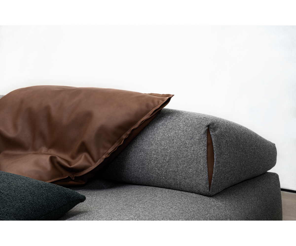 Tab 2021 Sofa  | Cierre | Casa Design Group