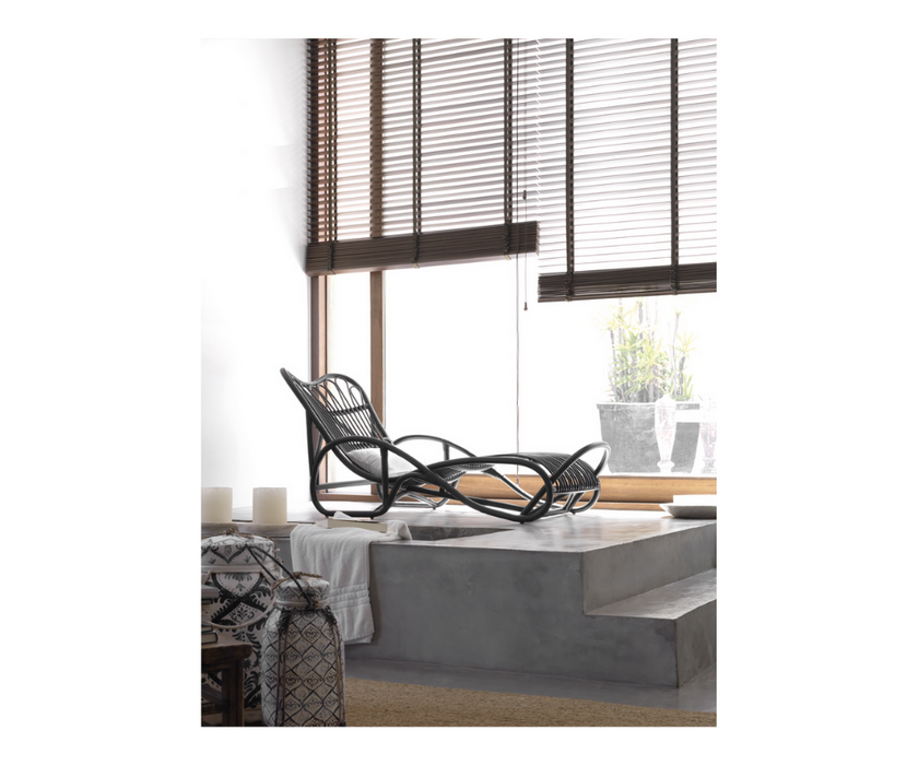 Reposo Chaise Lounge