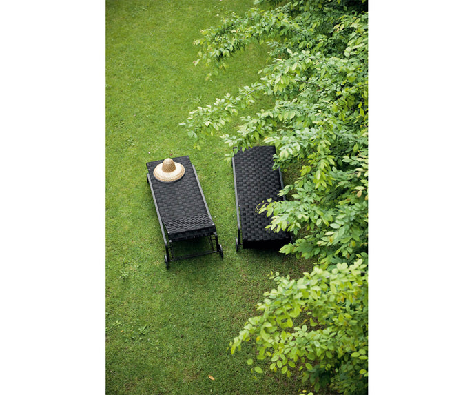 High end Rest Lounger by Kristalia Casa Design