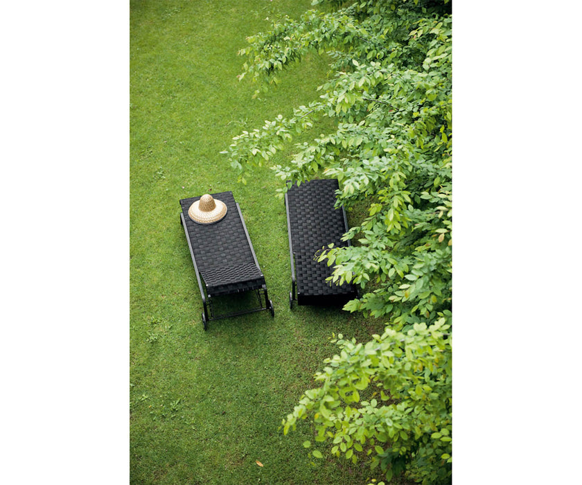 High end Rest Lounger by Kristalia Casa Design