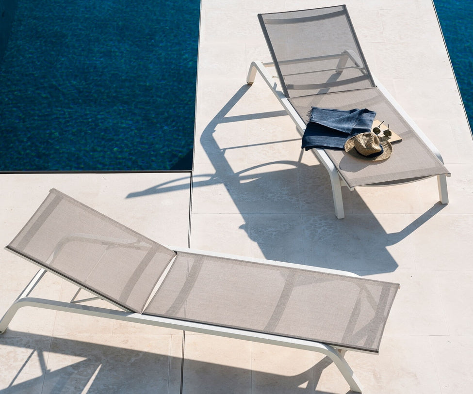 Surfer Sunbed | Roda