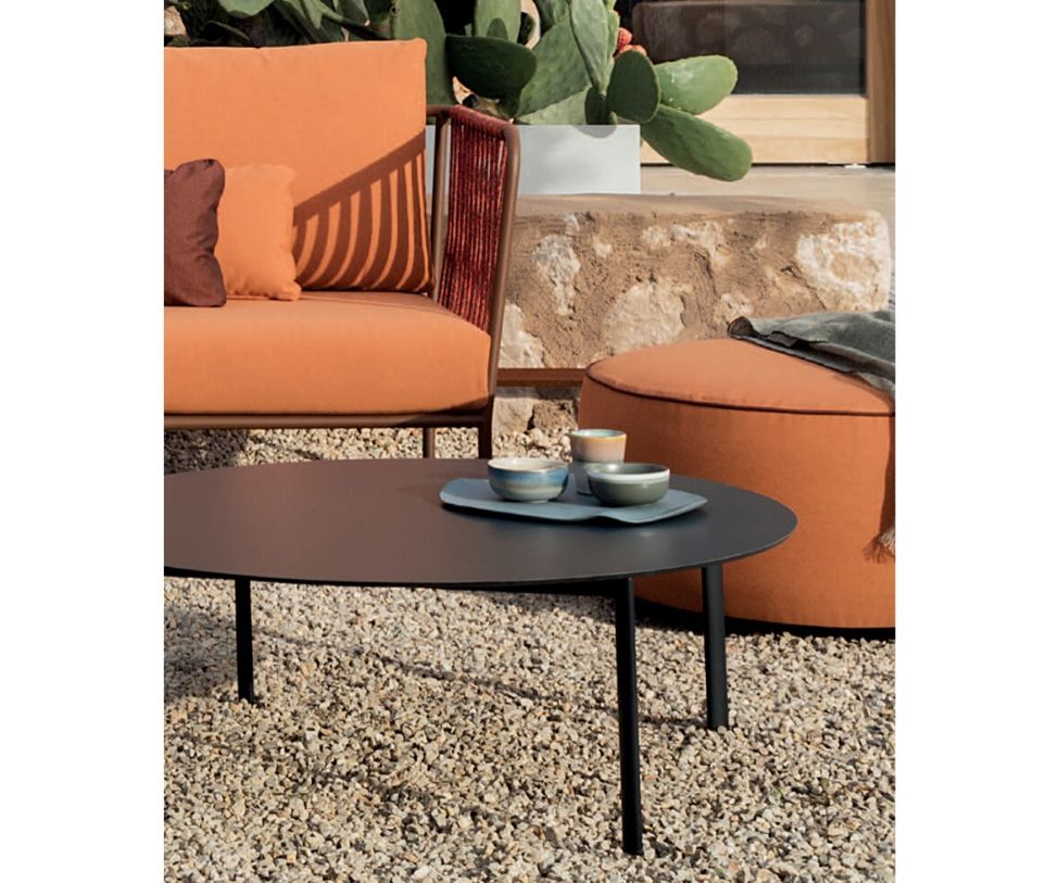 Bare Outdoor Round Coffee Table