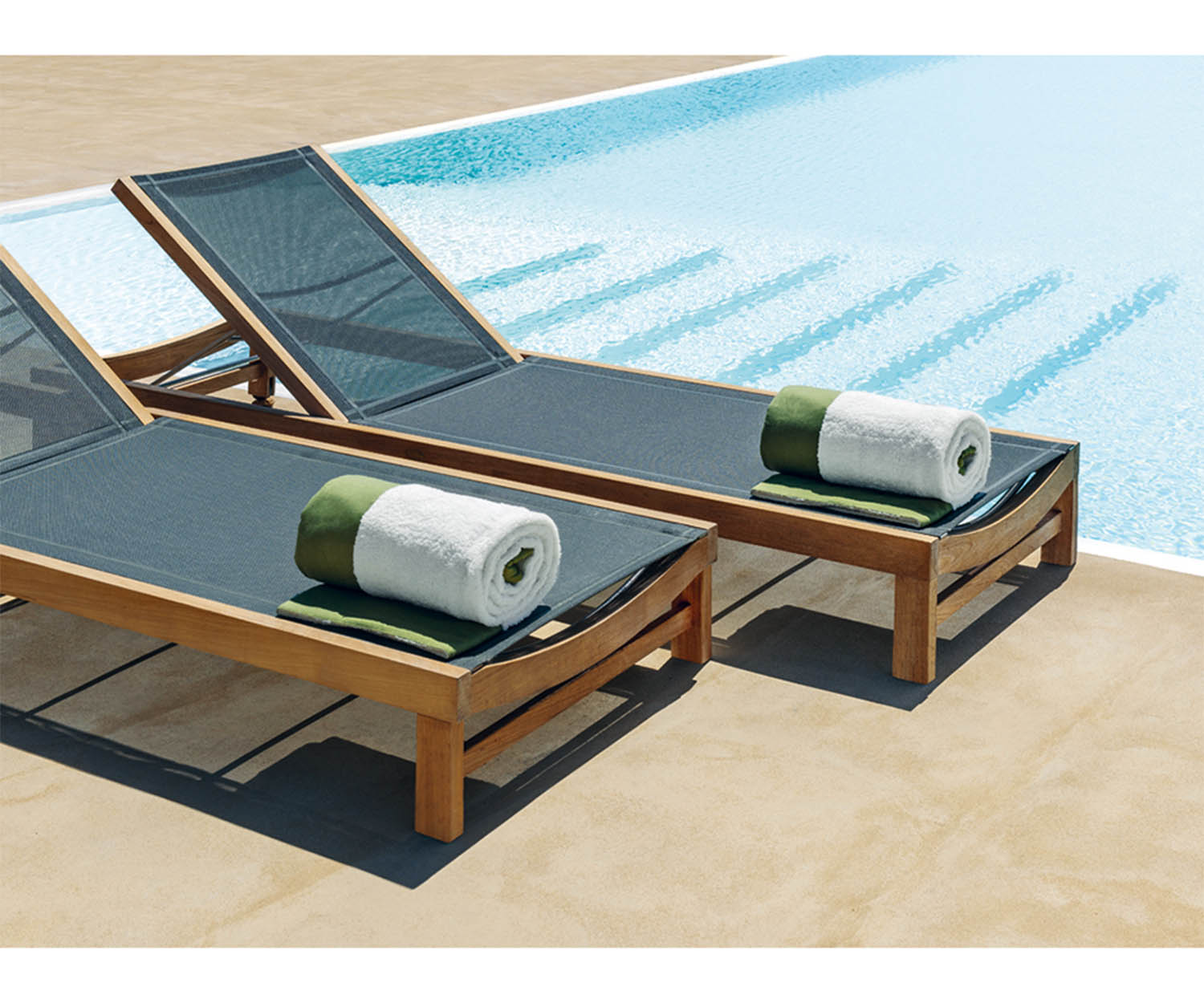 High end Sand Ethitex Sunbed by Ethimo Casa Design