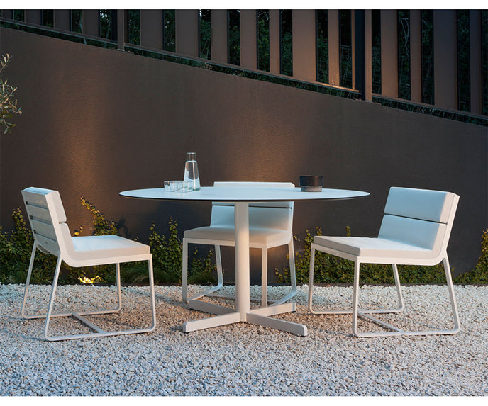 High end Sit Dining Table by Bivaq Casa Design