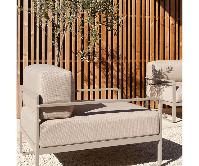 High end Sit Lounge Chair by Bivaq Casa Design