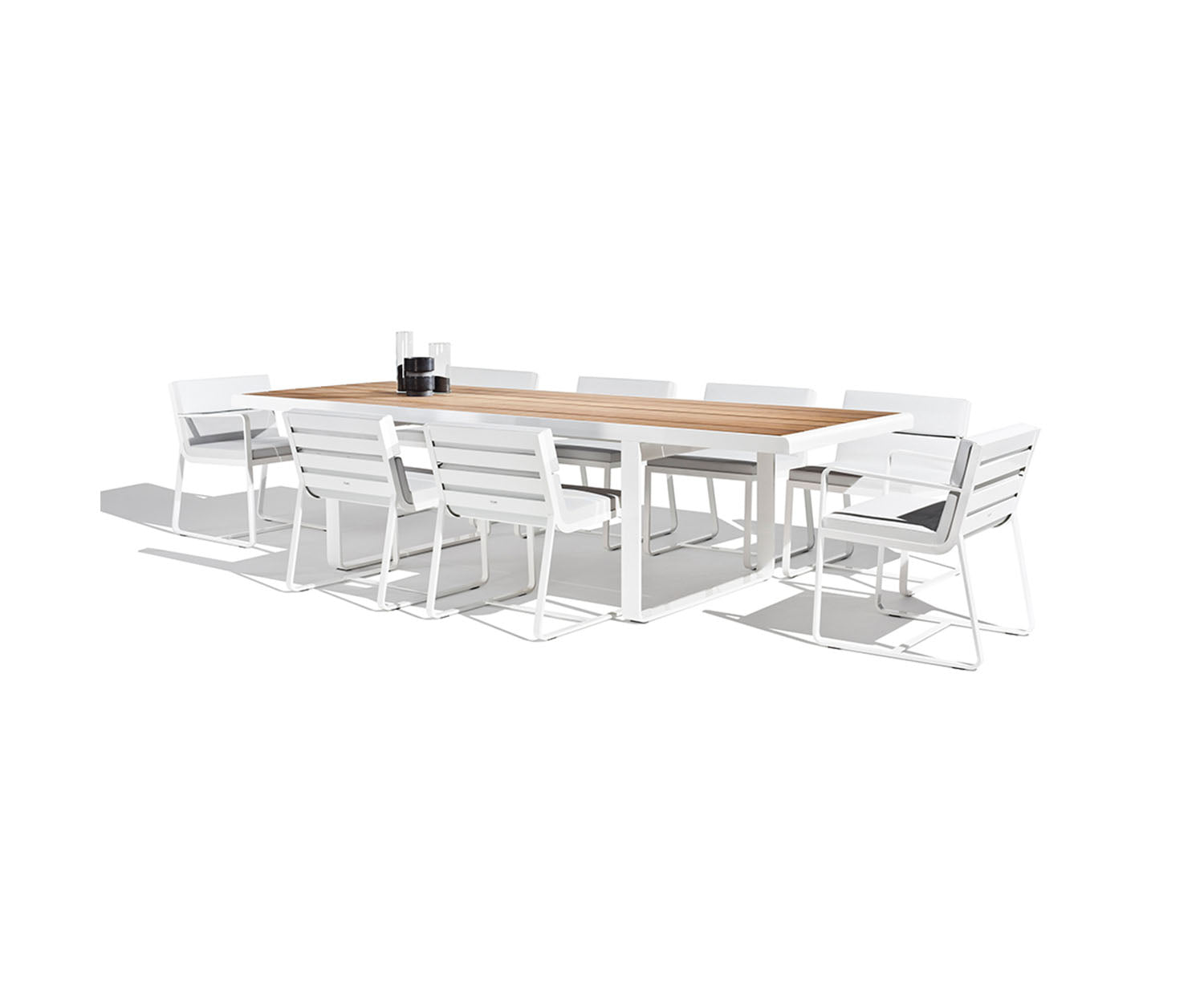 High end Sit Table by Bivaq Casa Design