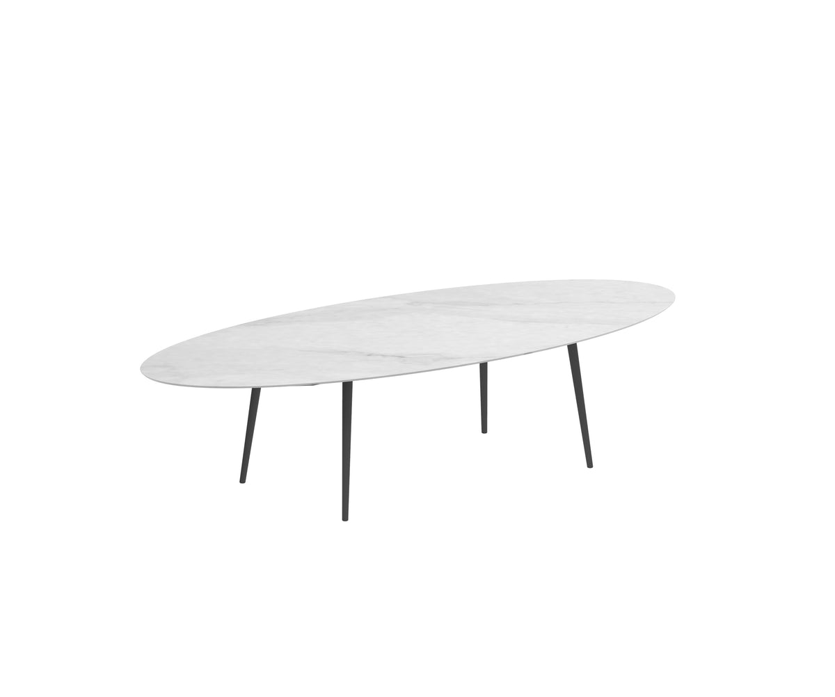 Styletto Standard Dining Table | Royal Botania