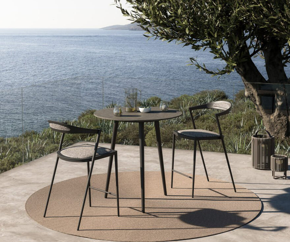 Styletto Round High Lounge Table | Royal Botania