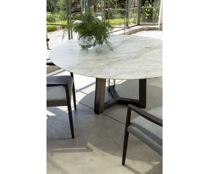 Shibumi Dining Table Porada