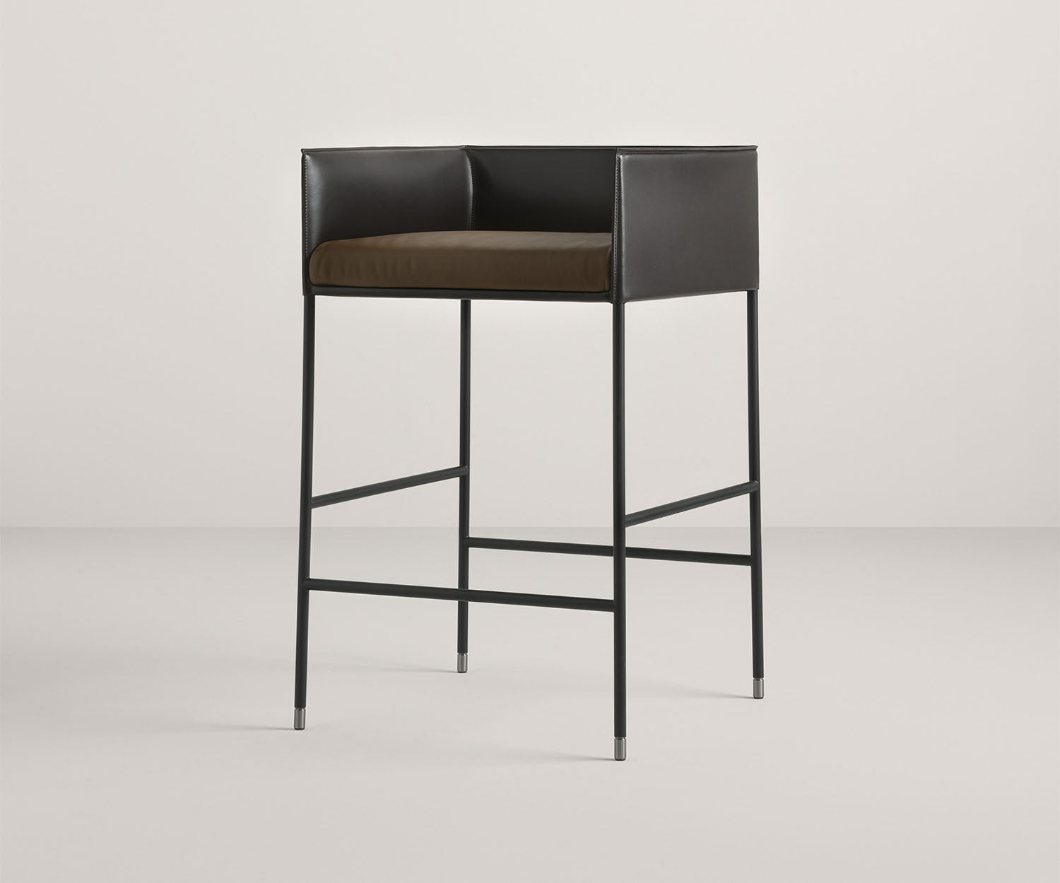 High end Square C Stool by Frag Casa Design