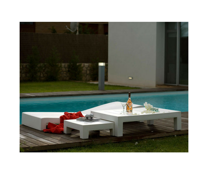 Jut Sun Chaise Table