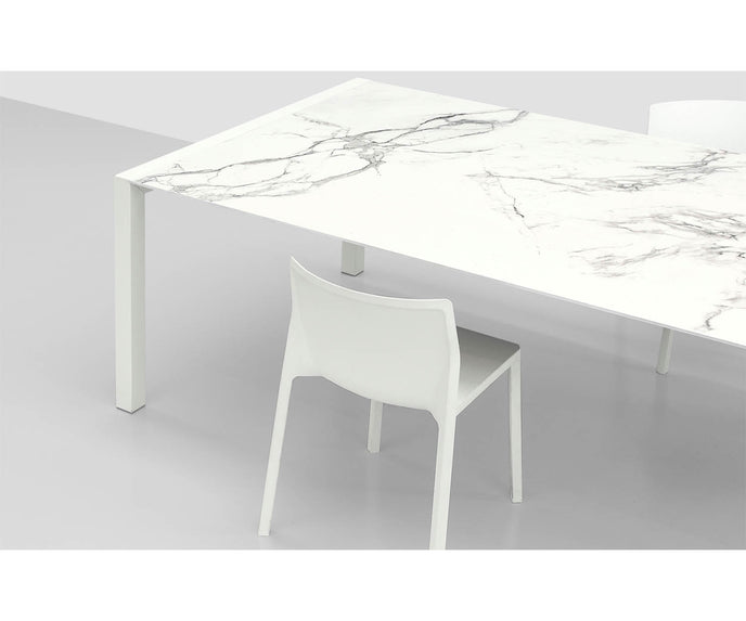 High end Sushi Dining Table by Kristalia Casa Design