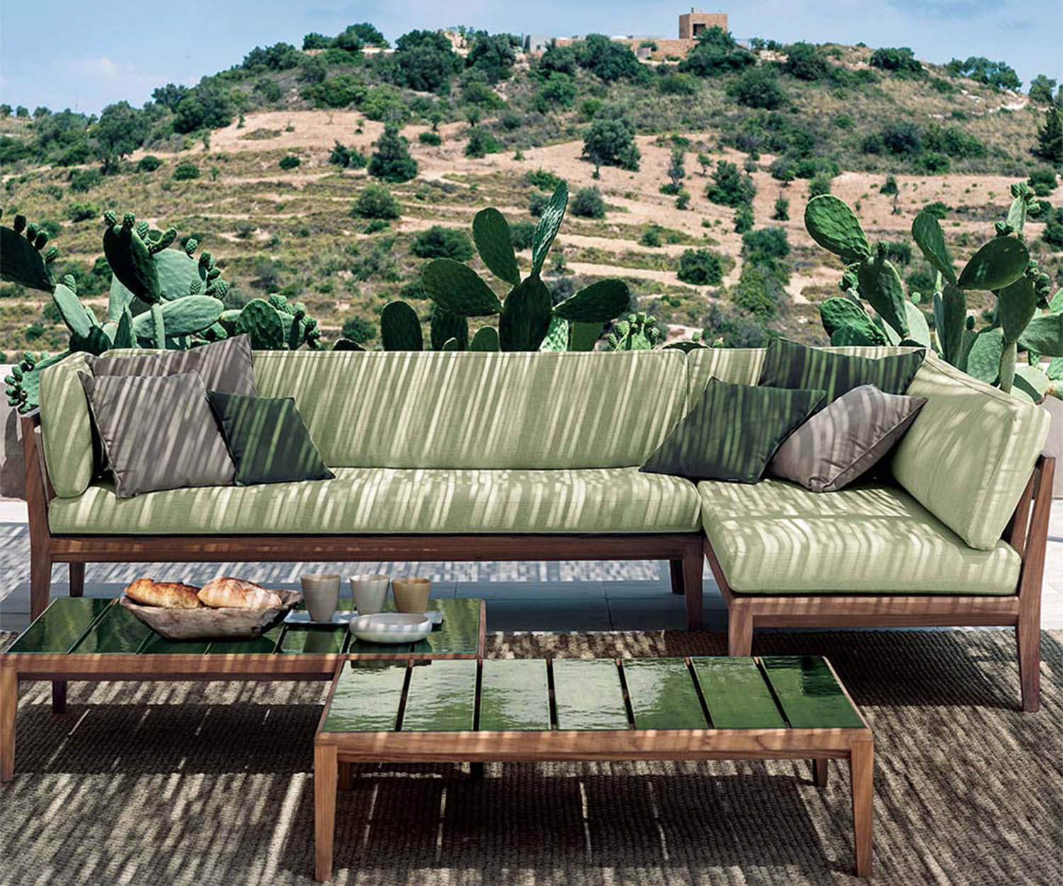 Teka Sofa Sectional In Stock Roda