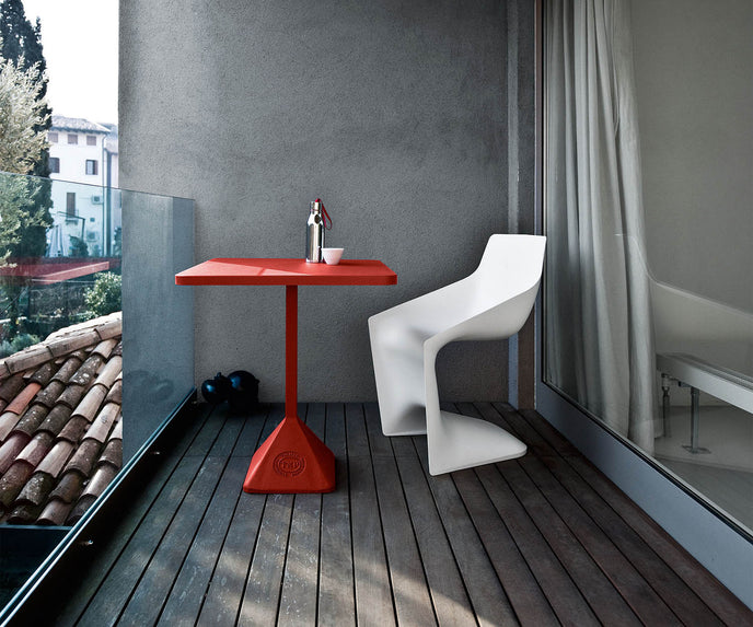 High end TNP Dining Bar Table by Kristalia Casa Design