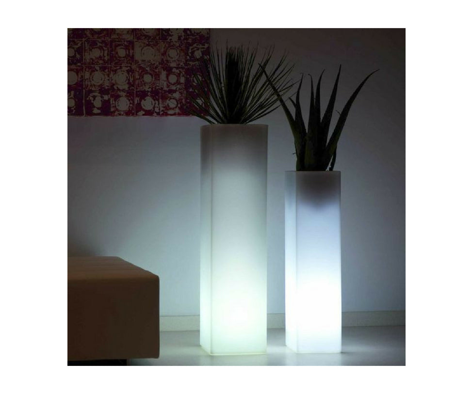 High end Square Tower Planter by Vondom Casa Design