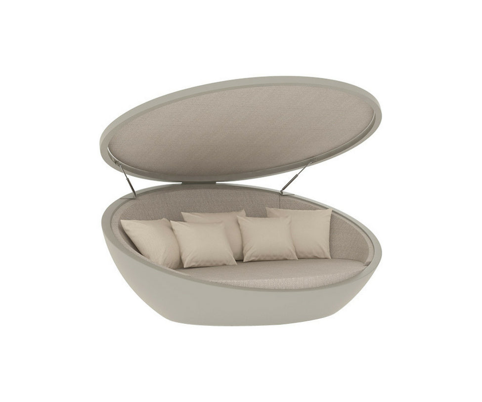 High end Ulm Daybed With Parasol by Vondom Casa Design