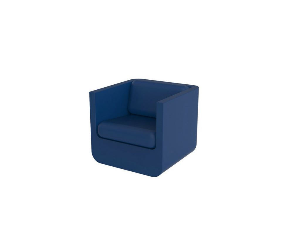 High end Ulm Lounge Chair by Vondom Casa Design