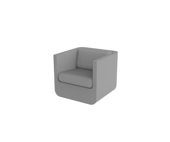 High end Ulm Lounge Chair by Vondom Casa Design