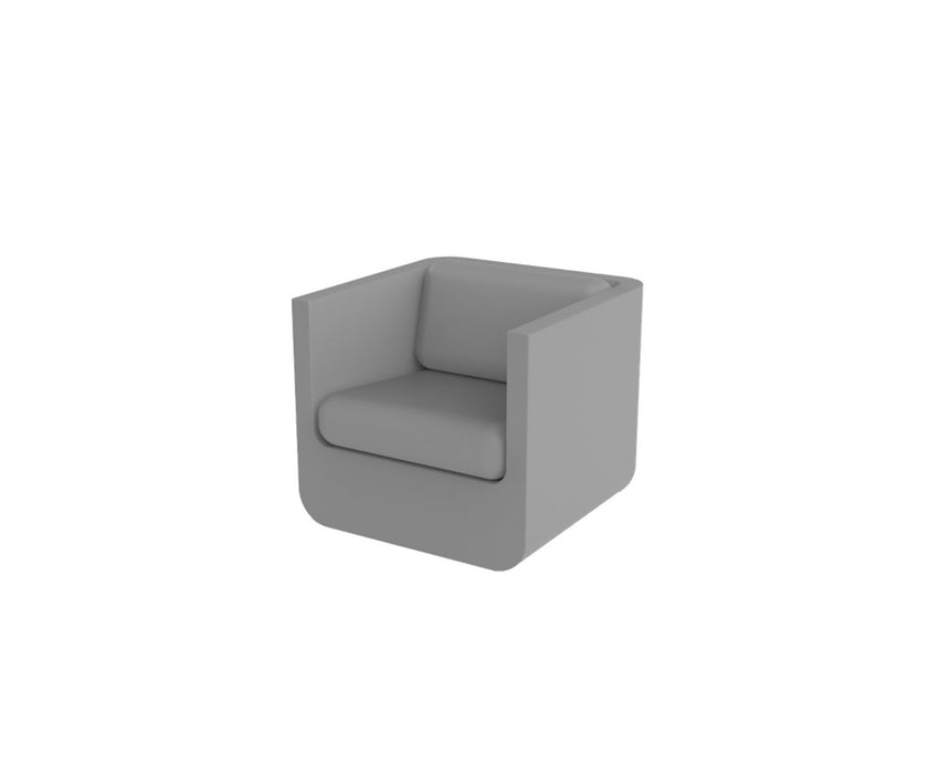 High end Ulm Lounge Chair by Vondom Casa Design