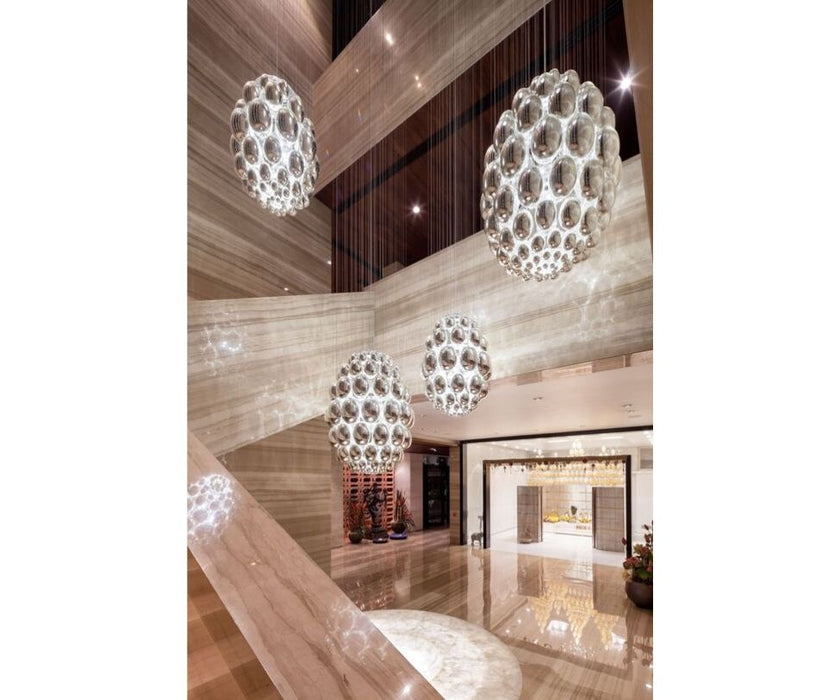 High end Uovo Sculpture by Lasvit Casa Design
