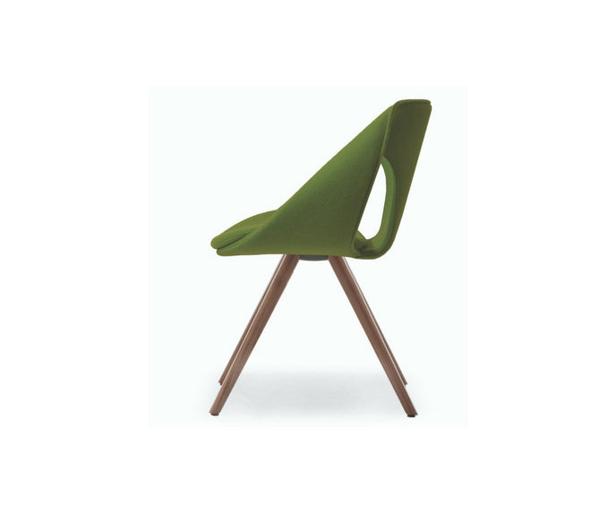 Up Upholstered 907 Armchair | Tonon