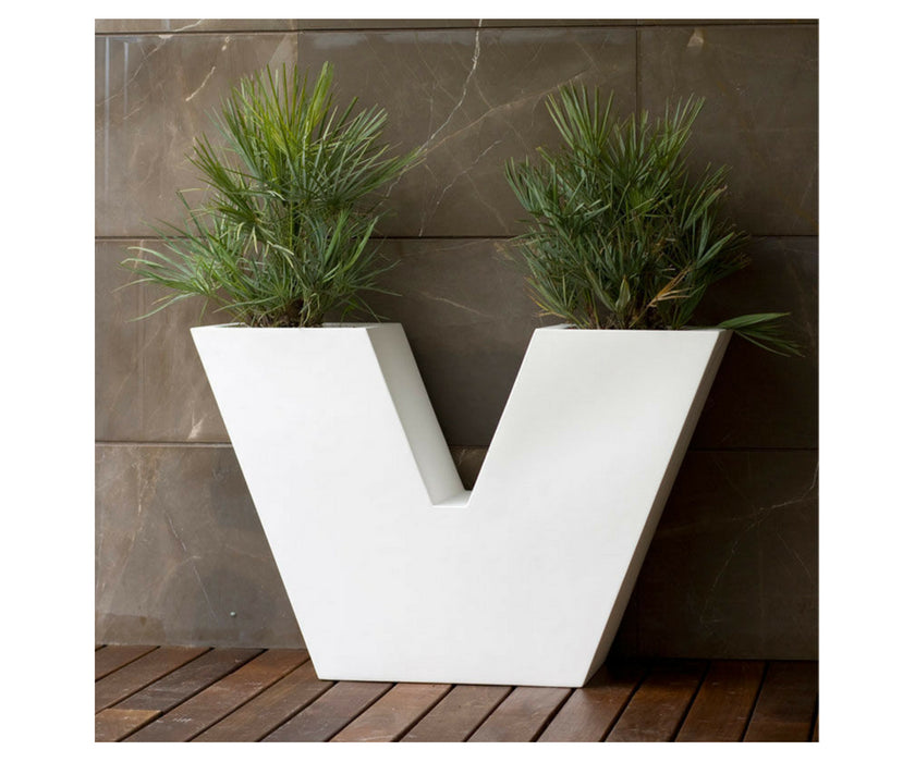 High end Uve Planter by Vondom Casa Design