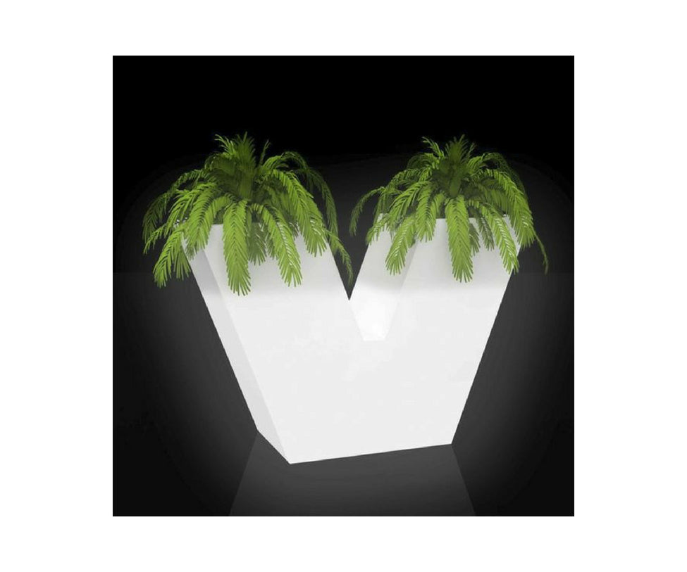 High end Uve Planter by Vondom Casa Design
