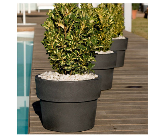 High end Vase Planters by Vondom Casa Design