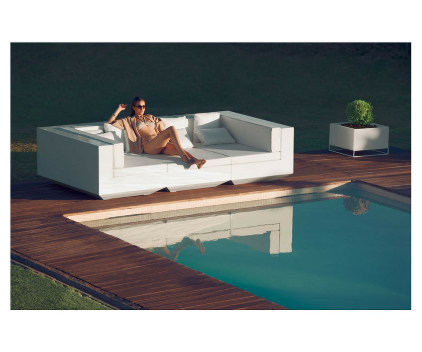 High end Vela Sectional Sofa by Vondom Casa Design