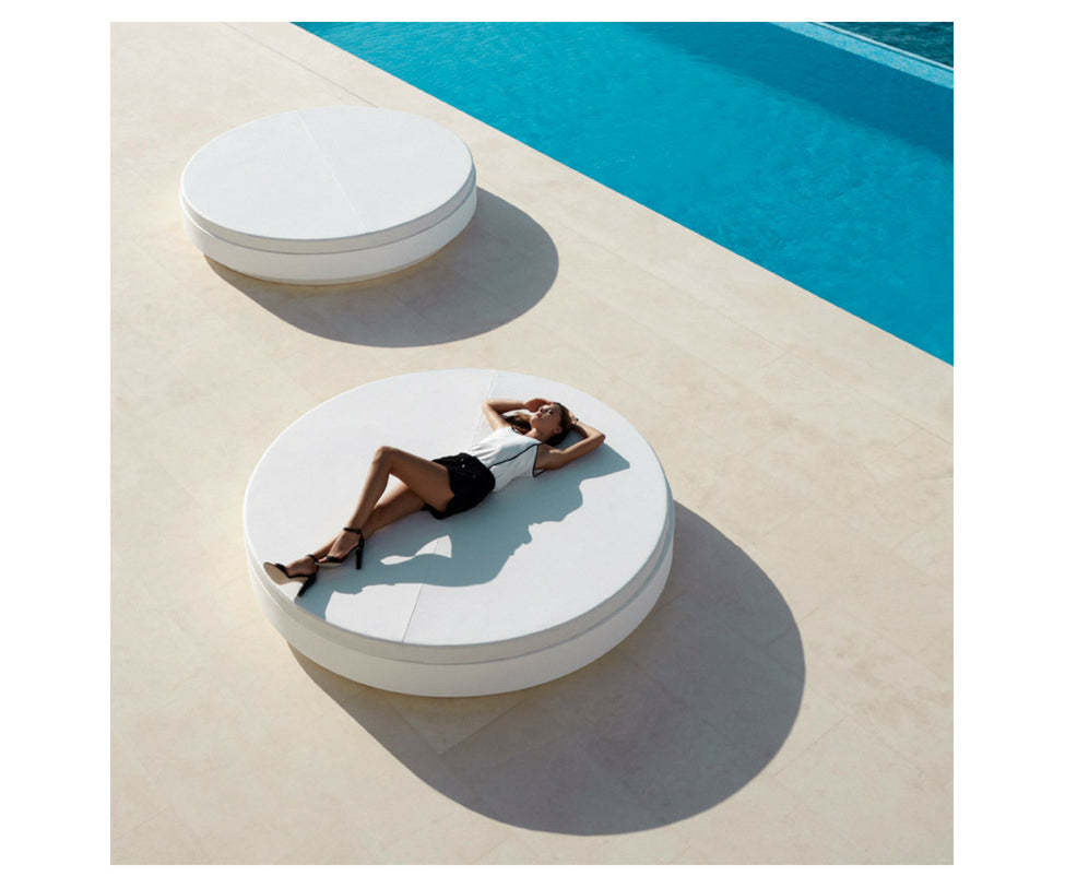 High end Vela Basic Daybed by Vondom Casa Design