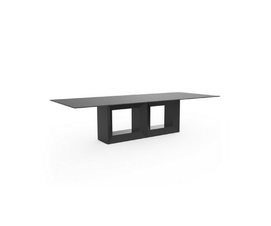 High end Vela Dining Table by Vondom Casa Design