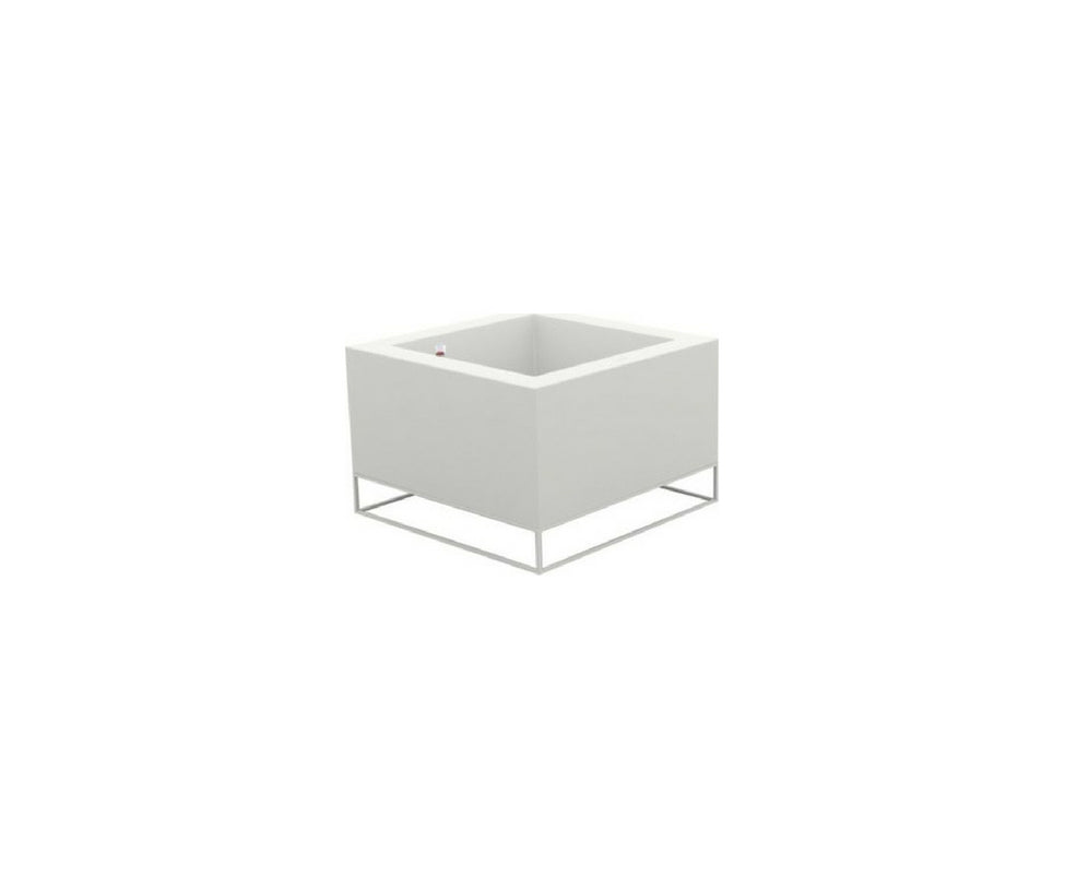 High end Vela Land Planter by Vondom Casa Design