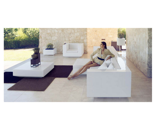 High end Vela Land Planter by Vondom Casa Design