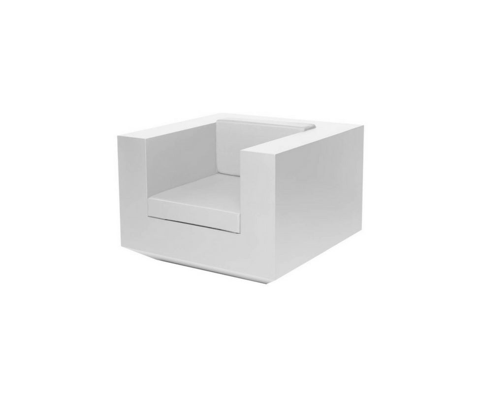 High end Vela Lounge Chair by Vondom Casa Design
