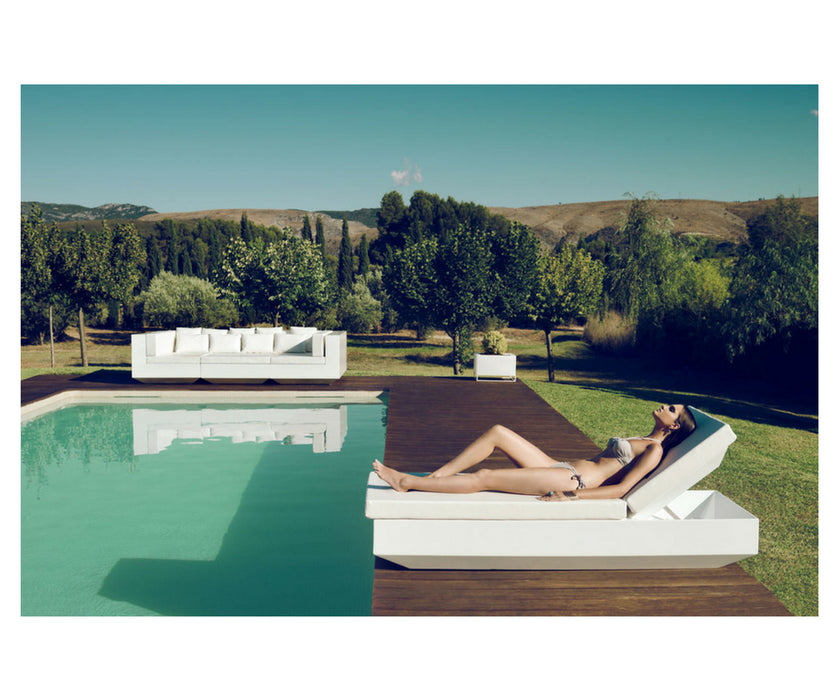 High end Vela Sun Chaise by Vondom Casa Design