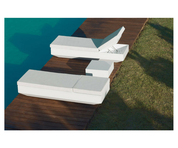 High end Vela Sun Chaise by Vondom Casa Design